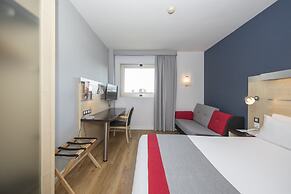 Holiday Inn Express Barcelona-Montmeló by IHG
