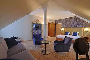 Dream Castle Hotel