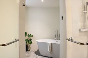 Baan Haad Ngam Boutique Resort & Villas