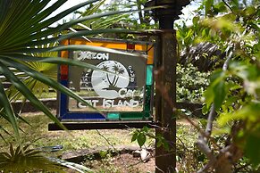 Pigeon Cay Beach Club