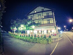Alpina Hotel