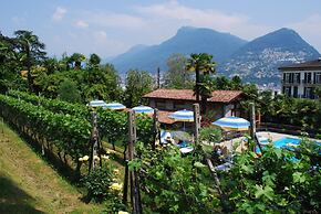 Hotel & Hostel Montarina