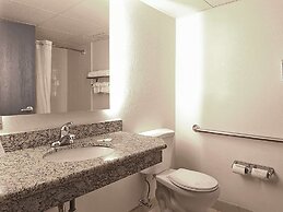 Quality Inn & Suites Everett