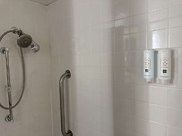 Quality Inn & Suites Everett