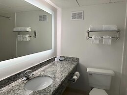 Quality Inn & Suites Everett
