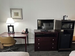Quality Inn & Suites Everett