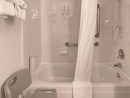 Quality Inn & Suites Everett