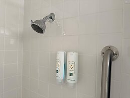 Quality Inn & Suites Everett