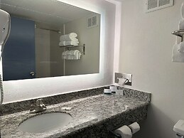 Quality Inn & Suites Everett