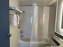 Quality Inn & Suites Everett