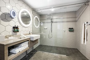 Crowne Plaza Alice Springs Lasseters by IHG