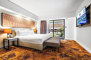 Crowne Plaza Alice Springs Lasseters by IHG