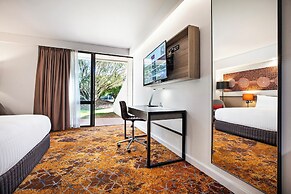 Crowne Plaza Alice Springs Lasseters by IHG