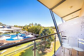 Crowne Plaza Alice Springs Lasseters by IHG