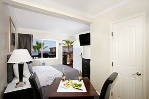 Ocean Beach Hotel