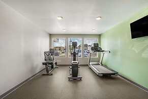 WoodSpring Suites Chicago Midway