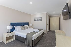 Mandala Ace Albany Hotel