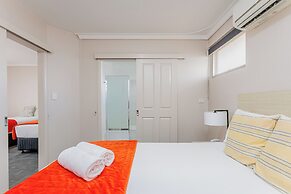 Mandala Ace Albany Hotel