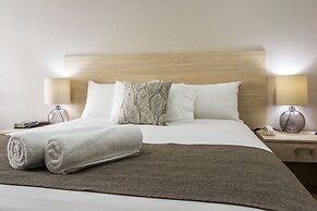 Mandala Ace Albany Hotel