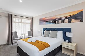 Mandala Ace Albany Hotel