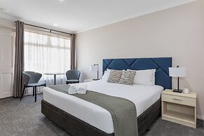 Mandala Ace Albany Hotel