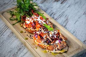 Mandala Ace Albany Hotel