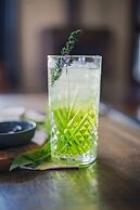 Mandala Ace Albany Hotel