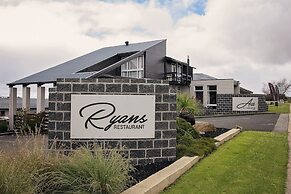 Mandala Ace Albany Hotel