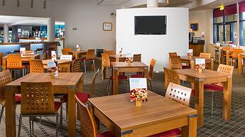 Holiday Inn Express Newport by IHG