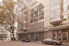 EMA House Hotel Suites