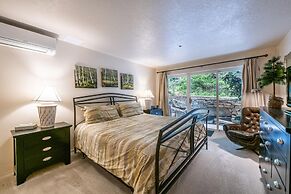 Treasure Mountain Inn