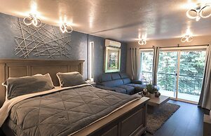 Treasure Mountain Inn