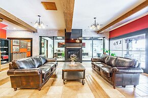 Treasure Mountain Inn