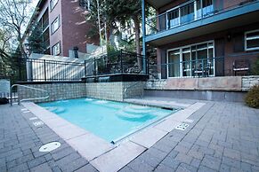 Treasure Mountain Inn