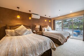 Treasure Mountain Inn