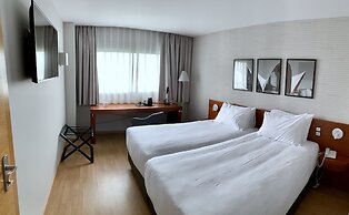 Ramada by Wyndham Valencia Almussafes