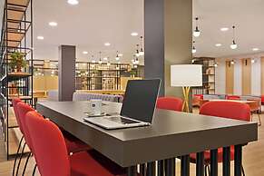 Ramada by Wyndham Valencia Almussafes