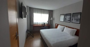 Ramada by Wyndham Valencia Almussafes