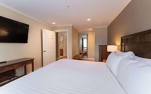 Prestige Hudson Bay Lodge & Conference Centre, WorldHotels Crafted Col