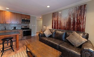 Prestige Hudson Bay Lodge & Conference Centre, WorldHotels Crafted Col