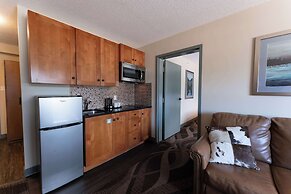 Prestige Hudson Bay Lodge & Conference Centre, WorldHotels Crafted Col