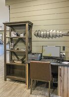 Prestige Hudson Bay Lodge & Conference Centre, WorldHotels Crafted Col