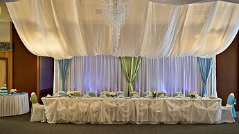 Prestige Hudson Bay Lodge & Conference Centre, WorldHotels Crafted Col