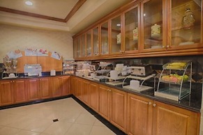 Holiday Inn Express & Suites Tucson Mall by IHG