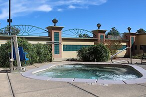 Holiday Inn Express & Suites Tucson Mall by IHG