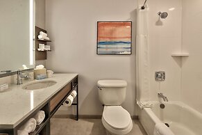 Hilton Garden Inn Albuquerque / Journal Center