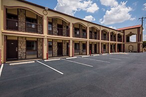 Americas Best Value Inn Buda Austin S