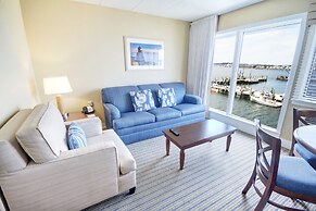 Club Wyndham Inn on Long Wharf
