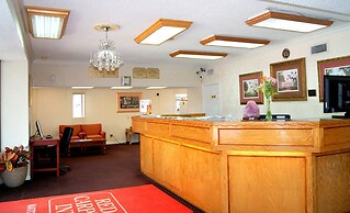 Red Carpet Inn