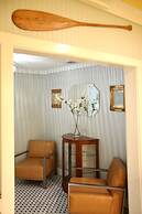 Peninsula Bed & Cocktails